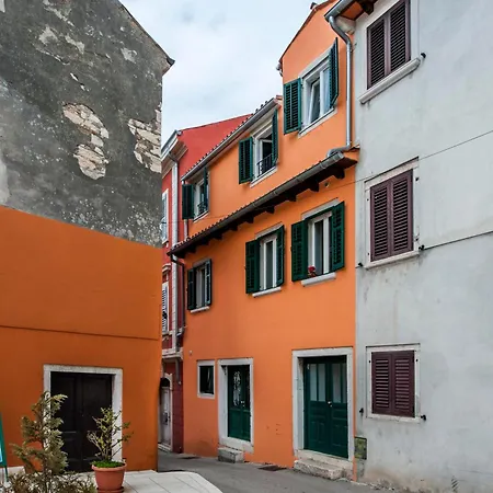 Guest house Tizi 4*